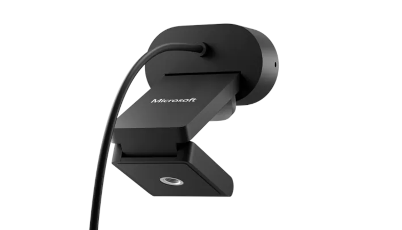 Rückansicht der Microsoft Modern Webcam in Schwarz mit Kabel